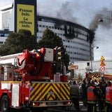 Mehrere Explosionen erschüttern Paris