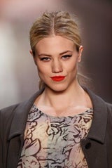 Larissa Marolt bei der Fashion Week Berlin