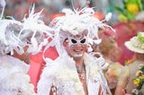 Die verrücktesten Kostüme des Life Ball 2014