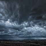 Spektakuläre Gewitterwolken über Wien
