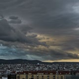 Spektakuläre Gewitterwolken über Wien