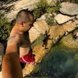 Irrer Sprung in 46 Meter tiefes Wasserloch