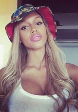 Fanny Neguesha (Mario Balotelli, Italien)