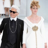 Karl Lagerfeld schickt schwangere Braut auf den Catwalk