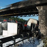 Brand beschädigte möglicherweise Autobahnbrücke