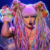 Irre Kostümshow bei Lady Gaga