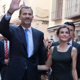 Königin Letizia strahlt neben Ehemann Felipe