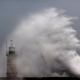 Hurricane-Wellen treffen Großbritannien