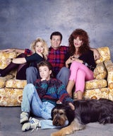 Christina Applegate (l.) in der Serie "Eine schrecklich nette Familie"
