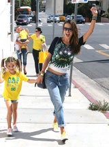 Alessandra Ambrosio im WM-Fieber