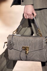 Die besten Henkeltaschen im Herbst