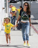 Alessandra Ambrosio im WM-Fieber