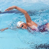 Schwimmen Sie sich schlank