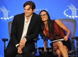 Demi Moore & Ashton Kutcher: Hand in Hand durch die Krise
