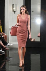 Victoria Beckham zeigt erste Bag-Linie