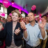 Die Neos feiern trotz mäßigen Ergebnis bei der EU-Wahl