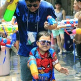 Riesen-Wasserschlacht in Bangkok