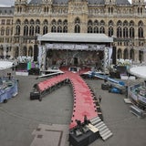 Die Aufbauarbeiten des Life Ball 2014