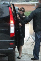 Angelina Jolie zeigt Vivienne, Shiloh, Zahara und Pax das Aquarium