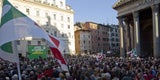 Berlusconi Demo
