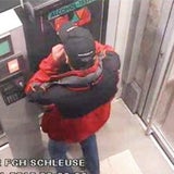 Der Sextäter beim Verlassen der Haftanstalt