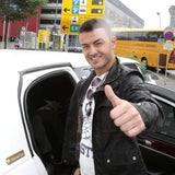 Ardian Bujupi landet in Wien-Schwechat