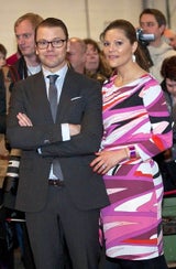 Victoria im Kopfweh-Kleid