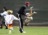 David Beckham mit Söhnchen Cruz am Fußball-Feld
