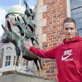 ÖSTERREICH besucht Arnautovic