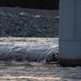 Boot-Insassen aus Todes-Schleuse gerettet