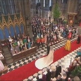 Die Braut auf dem Weg zum Altar