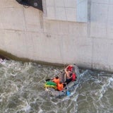 Boot-Insassen aus Todes-Schleuse gerettet