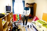 Lukas Plöchl zeigt uns seine Studentenbude