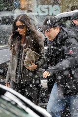 Hoppala! Demi Moore, die Stilettos und der Schnee