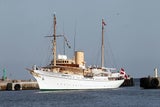 Kronprinz Frederik und Mary: Schifffahrt mit den Zwillingen
