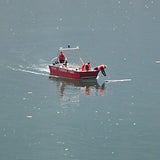 Hubschrauber in Tiroler Achensee gestürzt