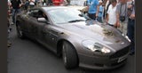 Ein Aston Martin macht sich startklar. Bild © Palla