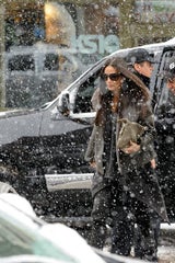 Hoppala! Demi Moore, die Stilettos und der Schnee