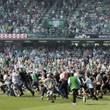 Platzsturm beim Wiener Derby
