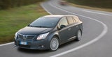 Schöner Kombi. Im Gegensatz zu seinen Vorgängern hat der neue Avensis sichtlich an Weltläufigkeit zugelegt.