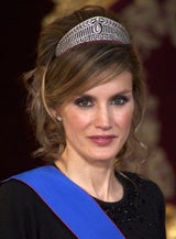 Letizia von Spanien im dunklen Look