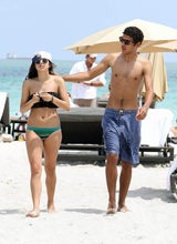 Noah Becker planscht mit Freundin Rafaela