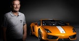 So sieht der Mann aus, wegen dem ein eigenes Lamborghini Modell konstruiert wurde (Testfahrer: Valentino Balboni).