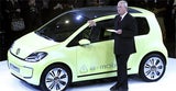 VW-Chef Martin Winterkorn präsentiert den Up als Elektroversion. (Bild: Reuters)