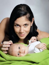 Adriana Zartl mit Baby Sohn Luca