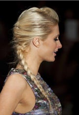 Paris Hilton am Catwalk für Triton