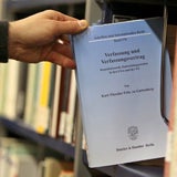 Guttenberg: SPD vermutet Ghostwriter