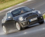 Das neue Mini-Coupé auf Testfahrt erwischt