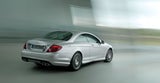 Der CL 63 AMG leistet bis zu 571 PS und erreicht eine Endgeschwindigkeit von 300 km/h.