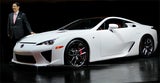 Der Lexus LF-A kommt mit einem 560 PS V10